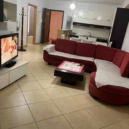 Consultata Italiane Lungo Mare * Vlorë
